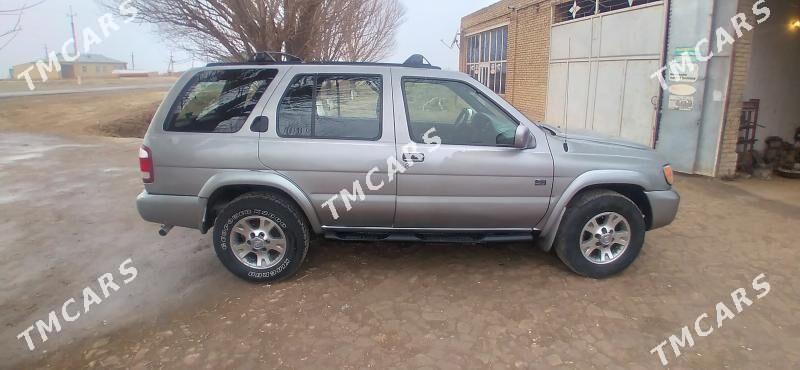 Nissan Pathfinder 2000 - 70 000 TMT - Халач - img 3