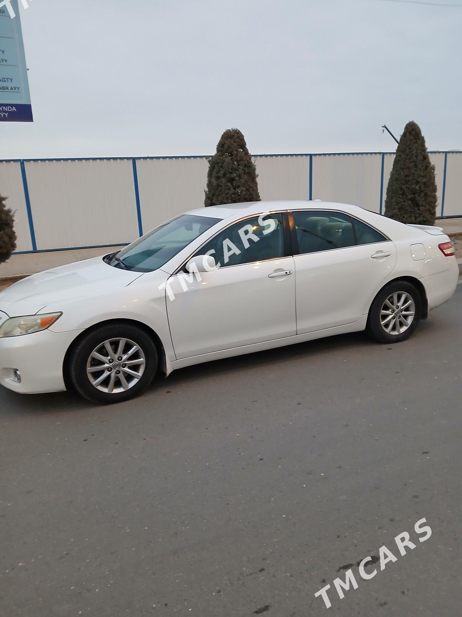 Toyota Camry 2009 - 170 000 TMT - 8 мкр - img 2