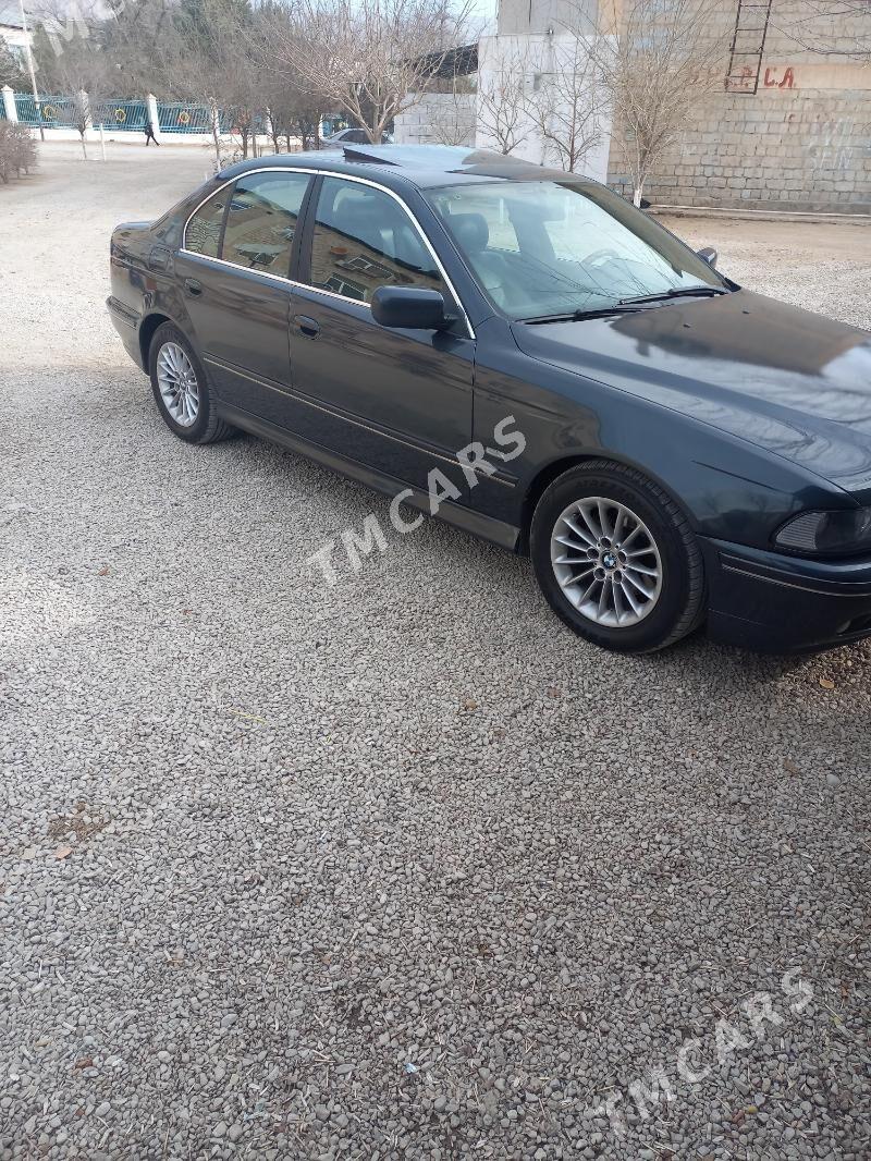 BMW E39 2002 - 110 000 TMT - Balkanabat - img 2