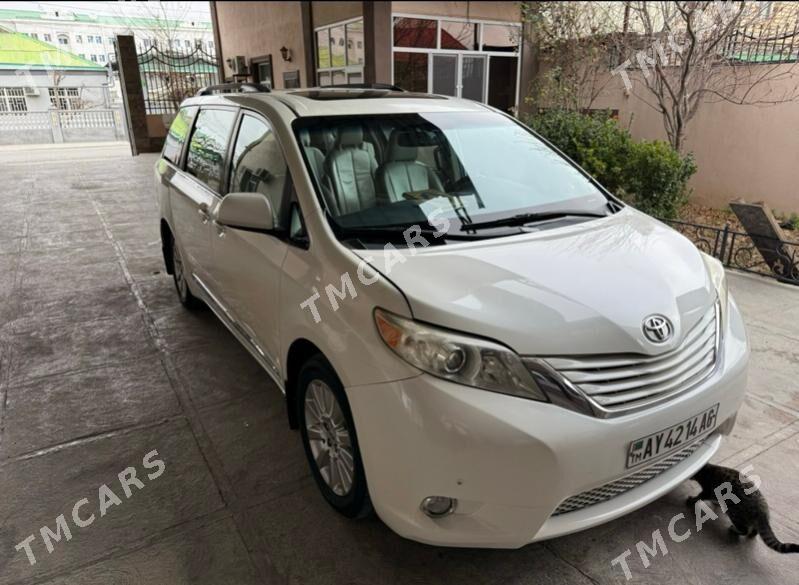 Toyota Sienna 2011 - 265 000 TMT - Aşgabat - img 2