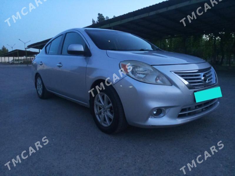 Nissan Versa 2013 - 110 000 TMT - Туркменабат - img 2