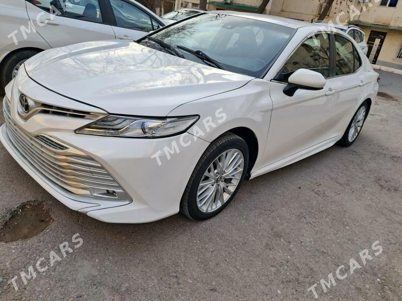 Toyota Camry 2018 - 259 000 TMT - Ашхабад - img 2