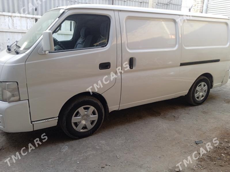 Nissan Urvan 2003 - 95 000 TMT - Туркменабат - img 2