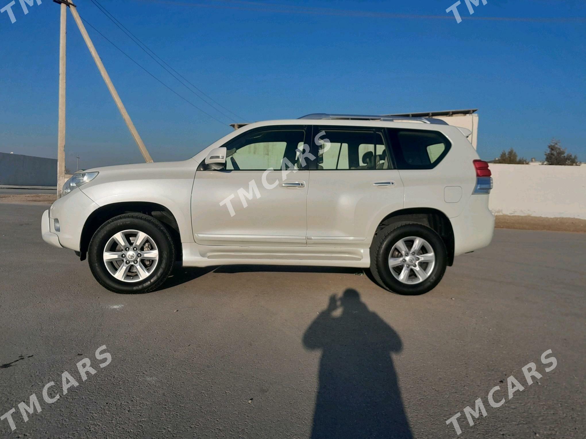 Toyota Land Cruiser Prado 2010 - 440 000 TMT - Balkanabat - img 2