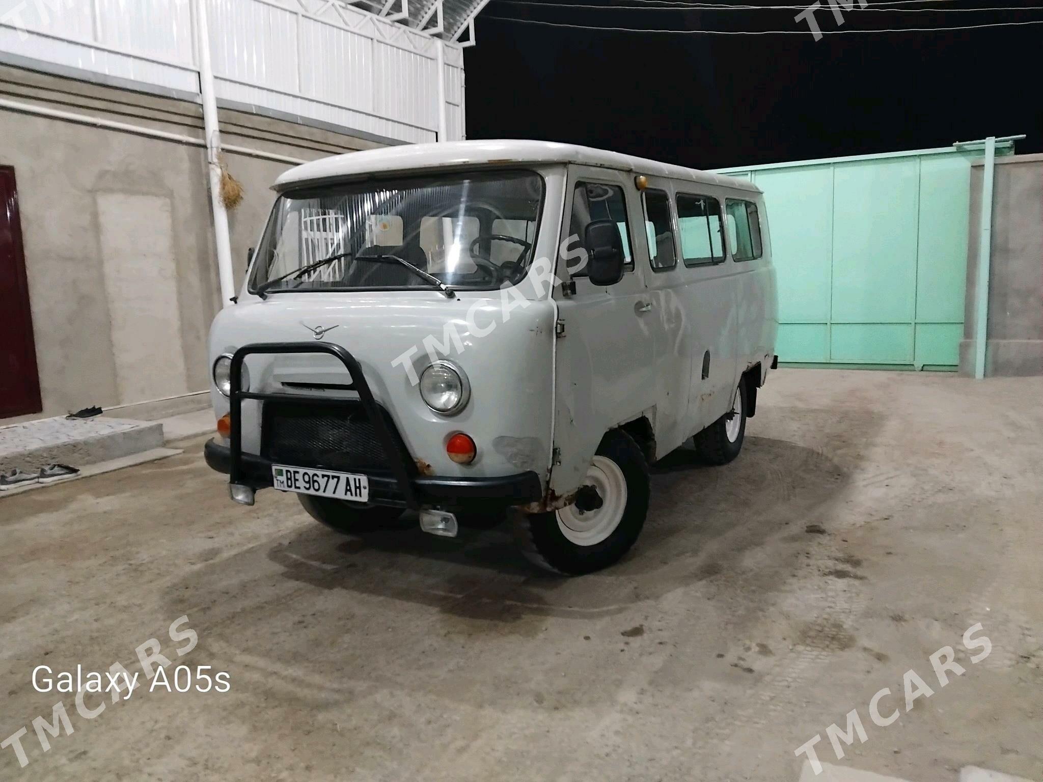 UAZ 2206 2000 - 25 000 TMT - Bäherden - img 2