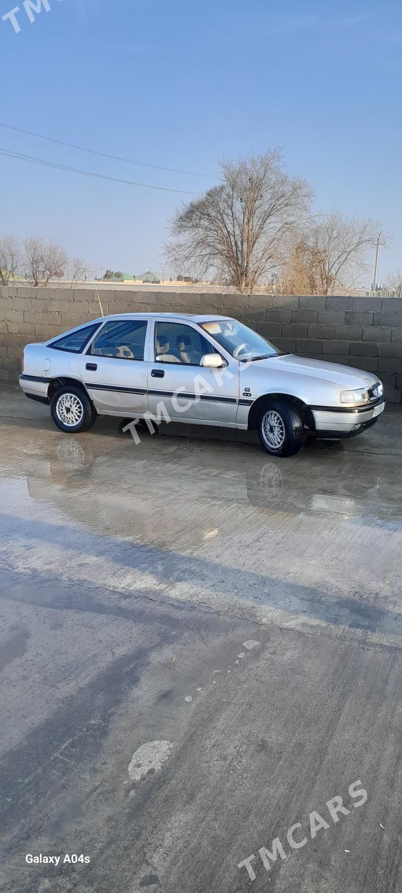 Opel Vectra 1992 - 24 000 TMT - Бахарден - img 2