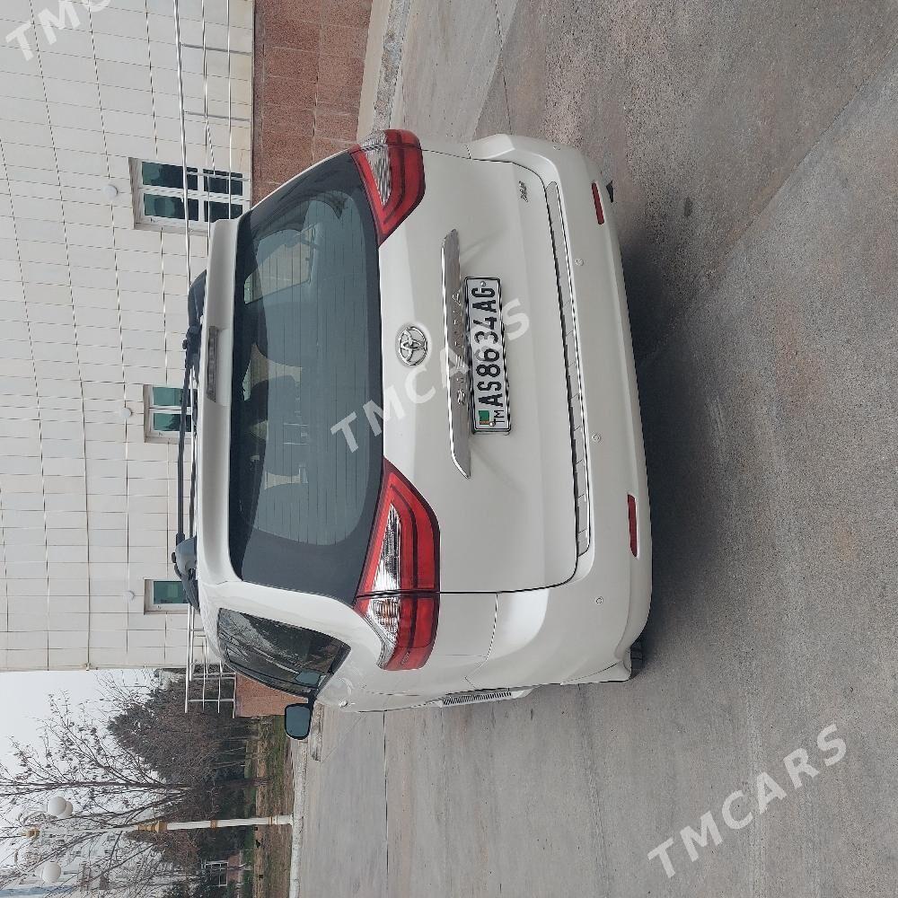 Toyota Sienna 2017 - 420 000 TMT - Aşgabat - img 2