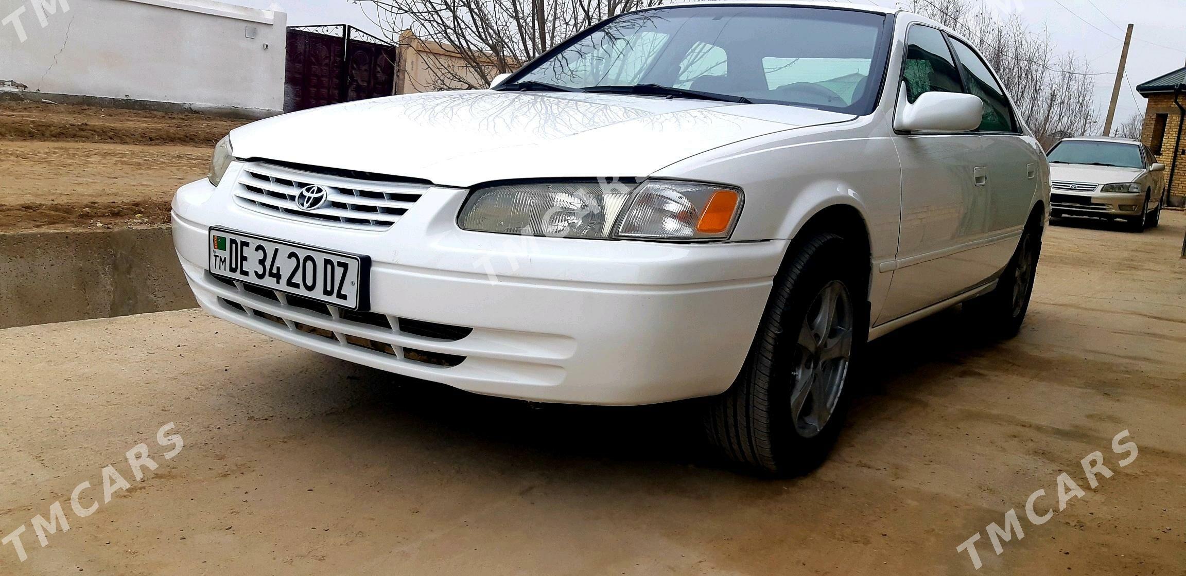 Toyota Camry 1999 - 110 000 TMT - Кёнеургенч - img 6