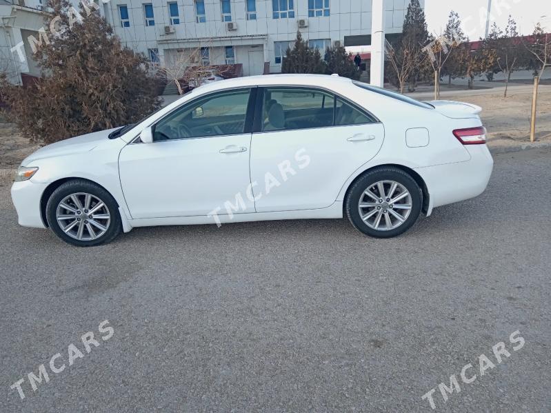 Toyota Camry 2010 - 140 000 TMT - Гумдаг - img 2