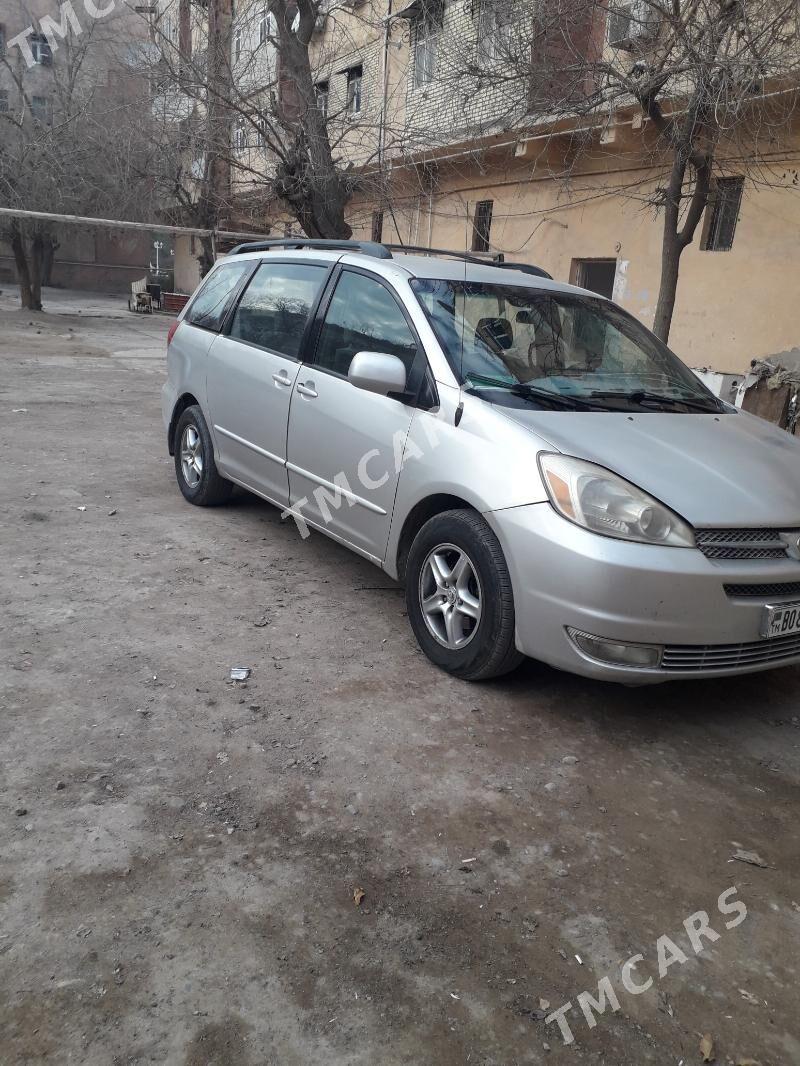 Toyota Sienna 2005 - 130 000 TMT - Мары - img 4