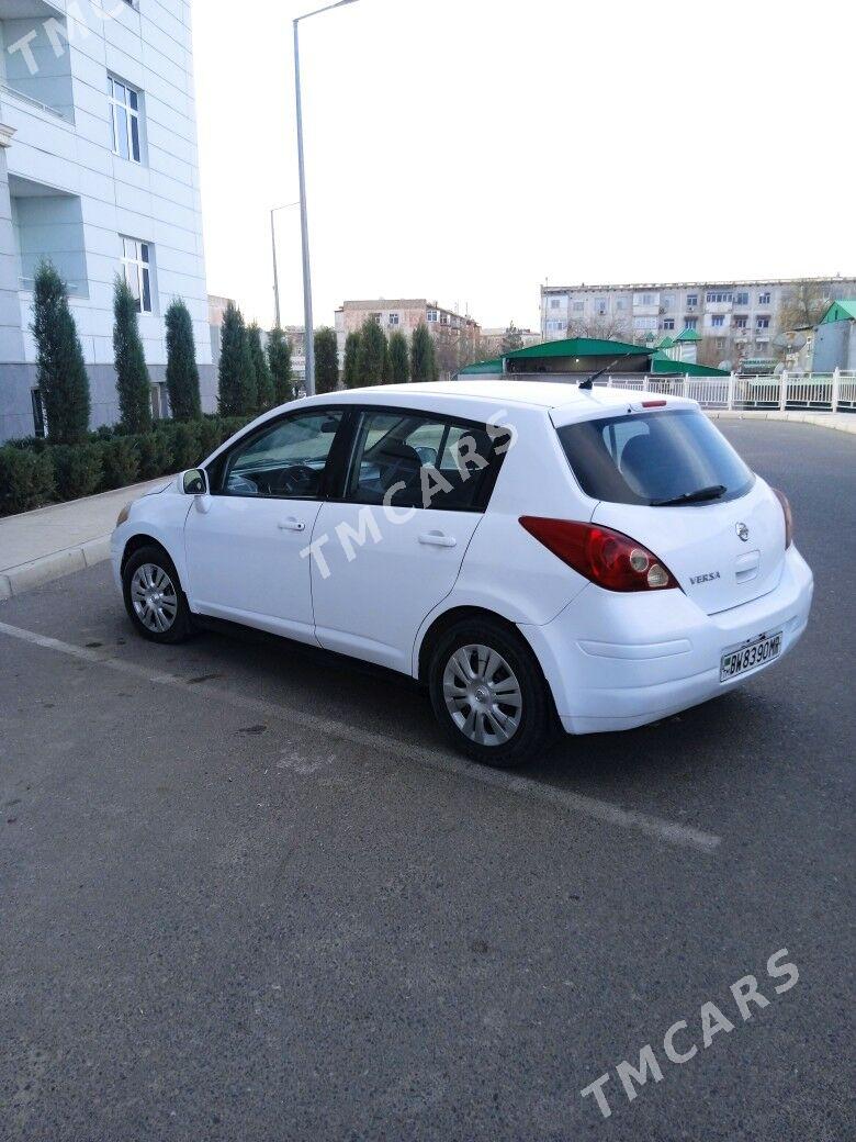 Nissan Versa 2010 - 80 000 TMT - Мары - img 5