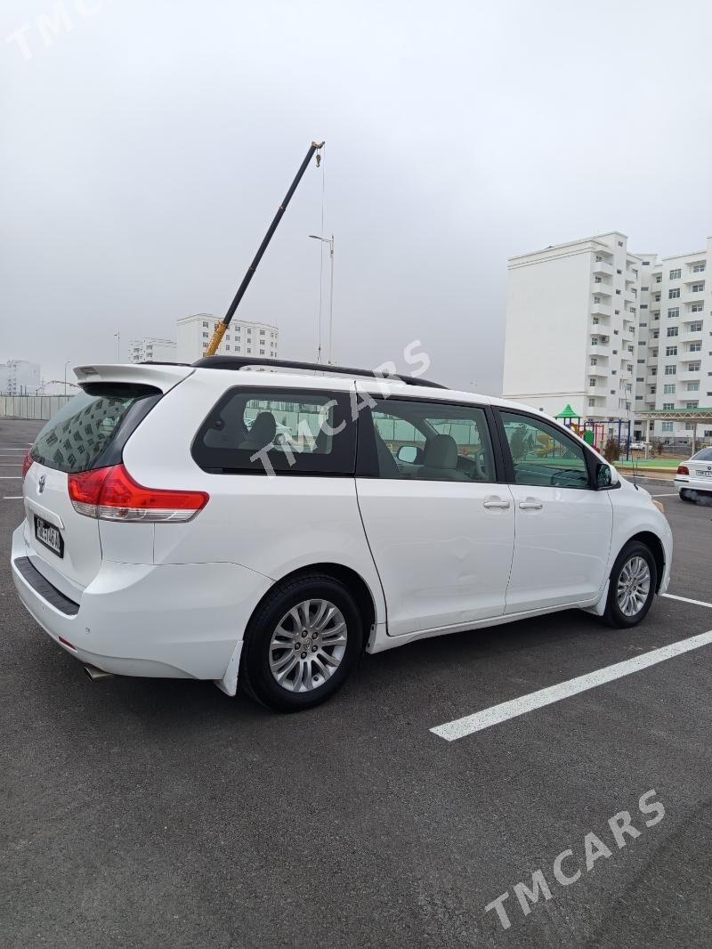 Toyota Sienna 2011 - 258 000 TMT - Ашхабад - img 5