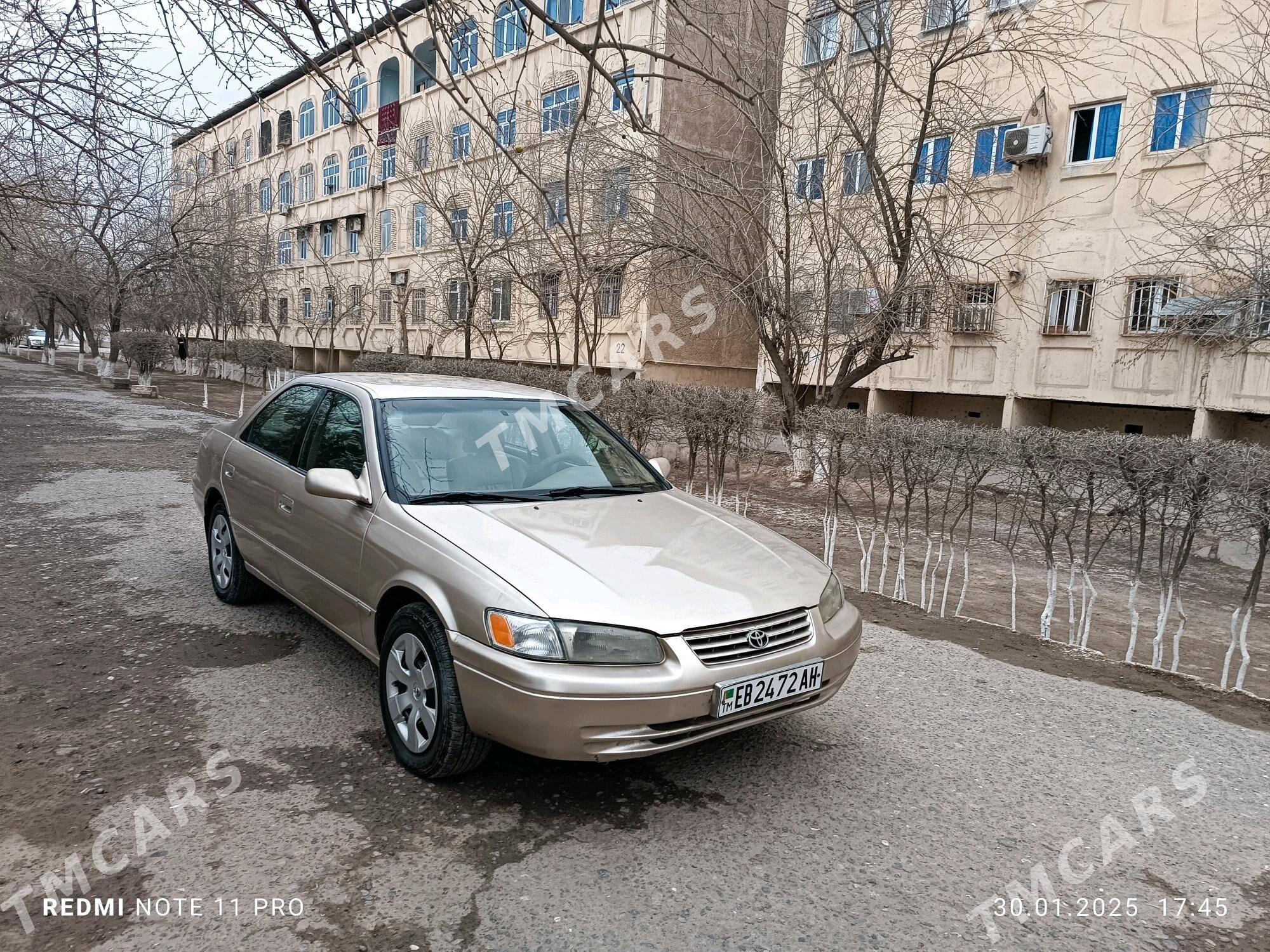 Toyota Camry 1999 - 95 000 TMT - Теджен - img 3