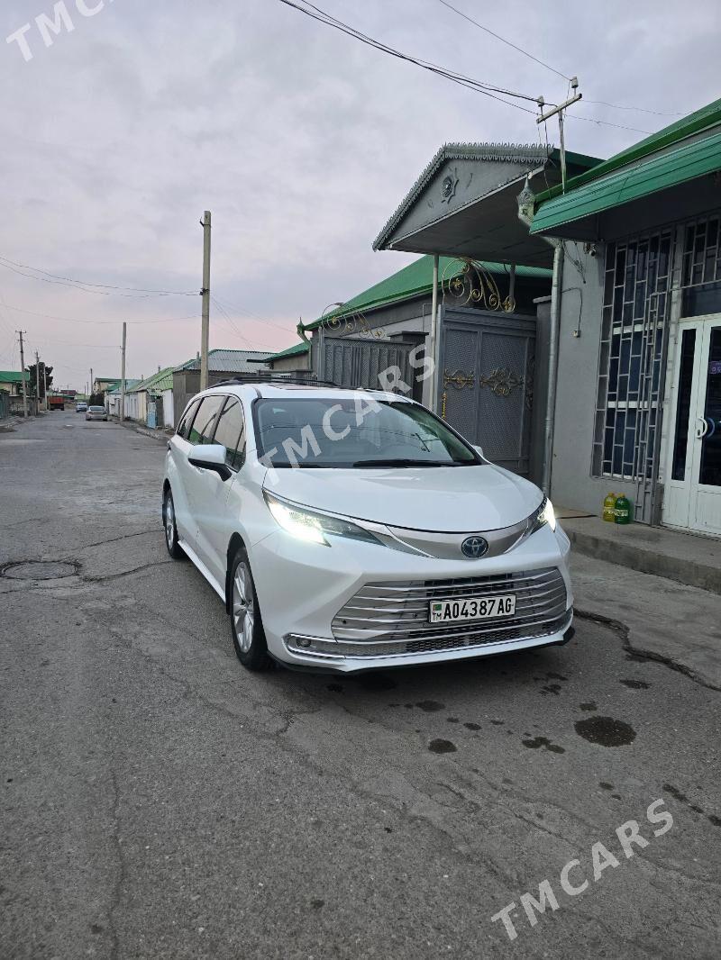 Toyota Sienna 2022 - 490 000 TMT - Бузмеин - img 2