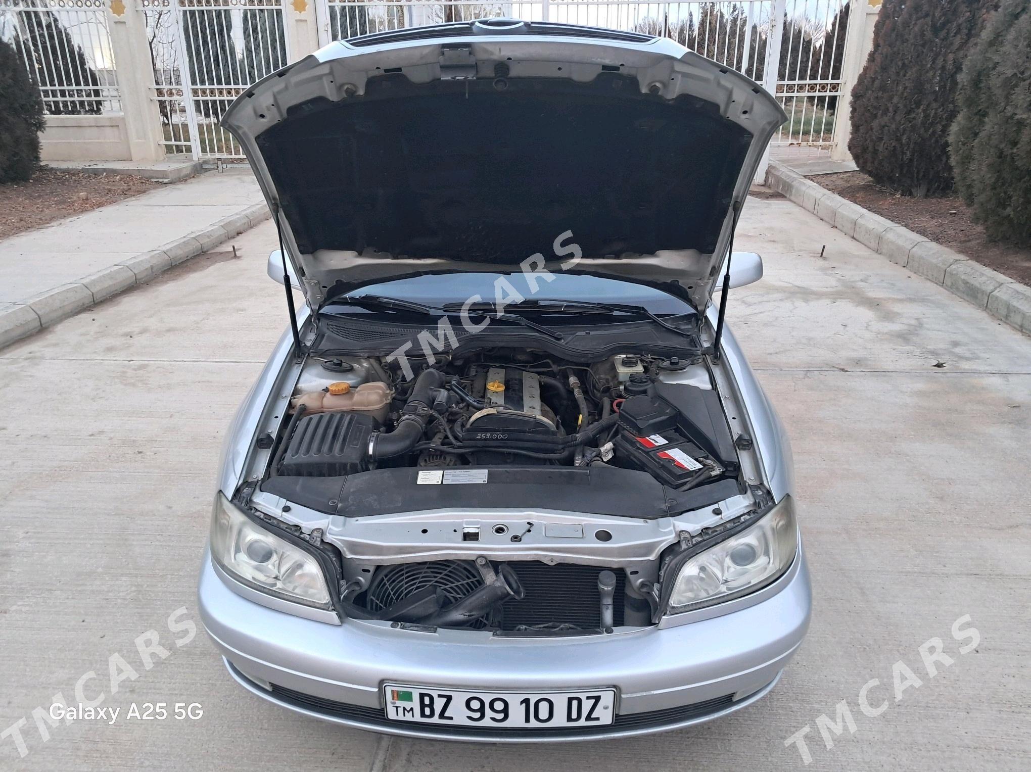 Opel Omega 2003 - 65 000 TMT - Дашогуз - img 9