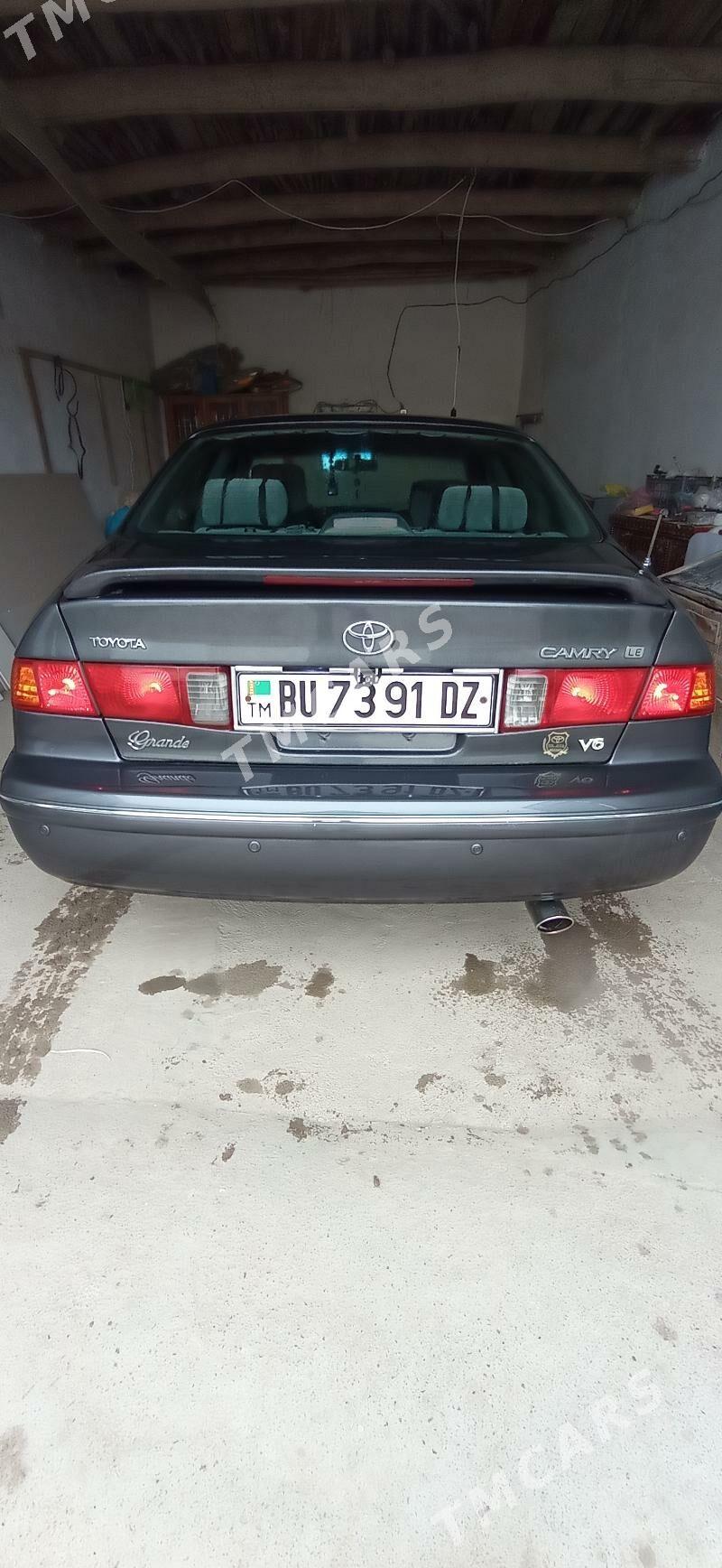 Toyota Camry 2000 - 120 000 TMT - Болдумсаз - img 3