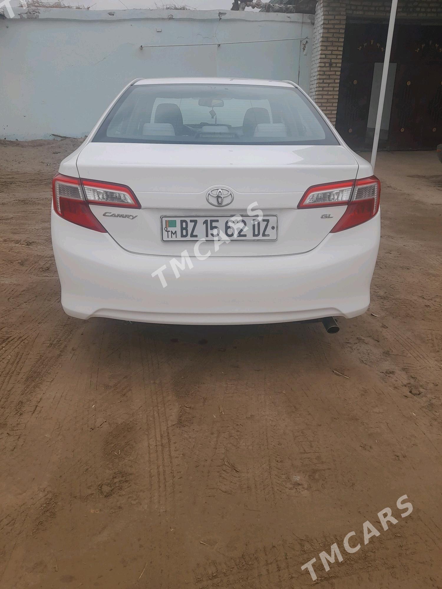 Toyota Camry 2012 - 170 000 TMT - Boldumsaz - img 2