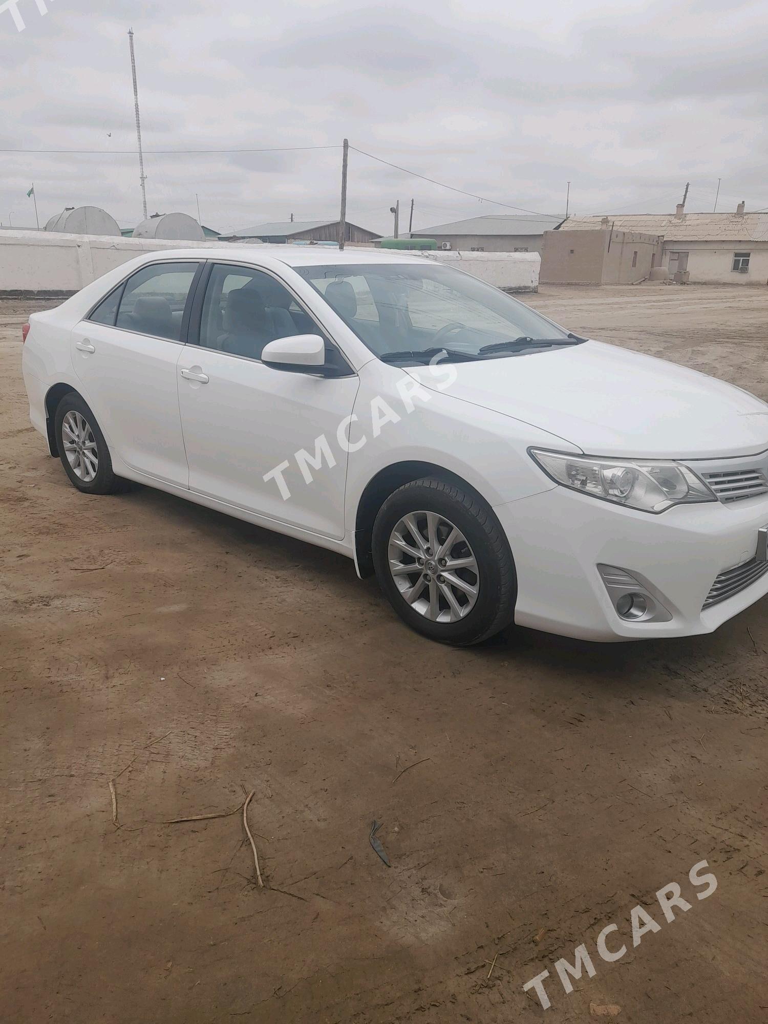 Toyota Camry 2012 - 170 000 TMT - Boldumsaz - img 3