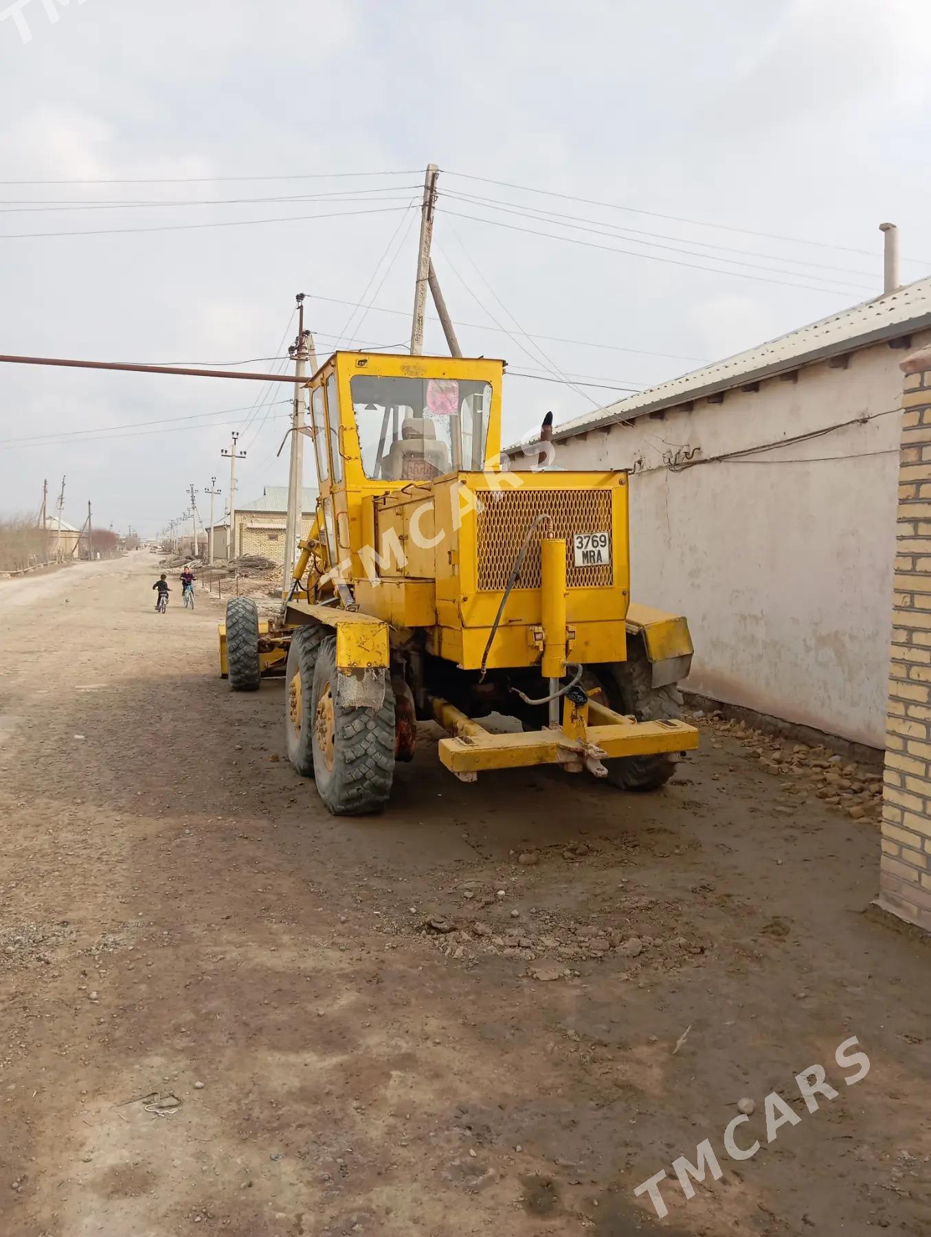 MTZ 80 1988 - 110 000 TMT - Мургап - img 2