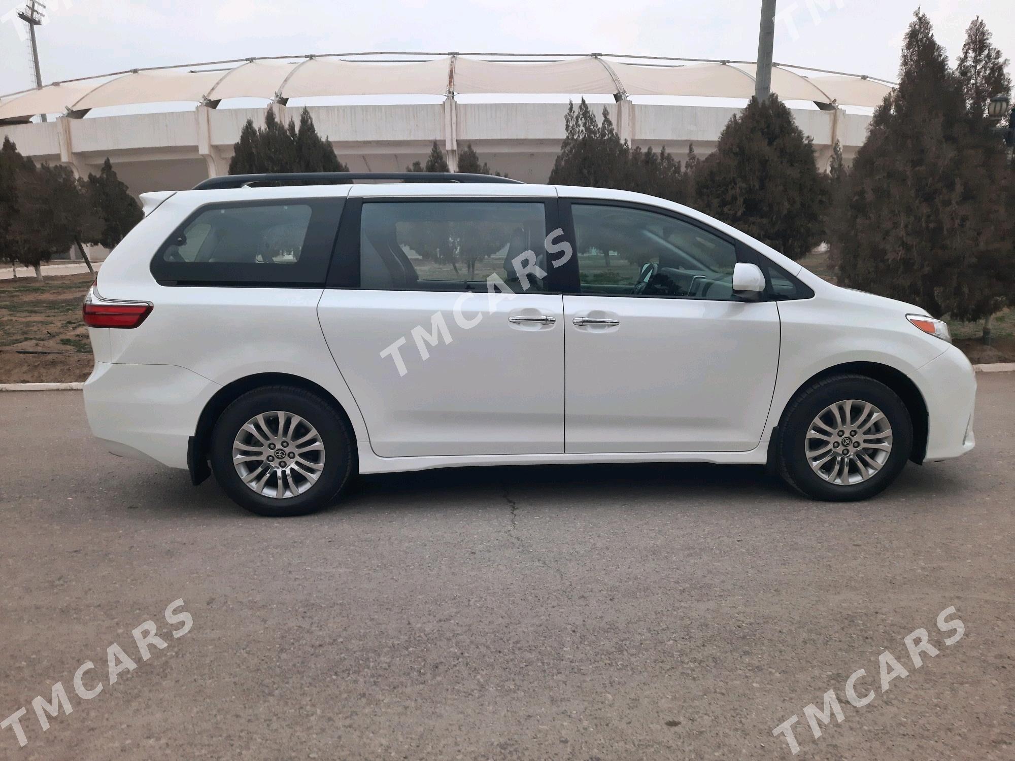 Toyota Sienna 2019 - 420 000 TMT - Мары - img 5