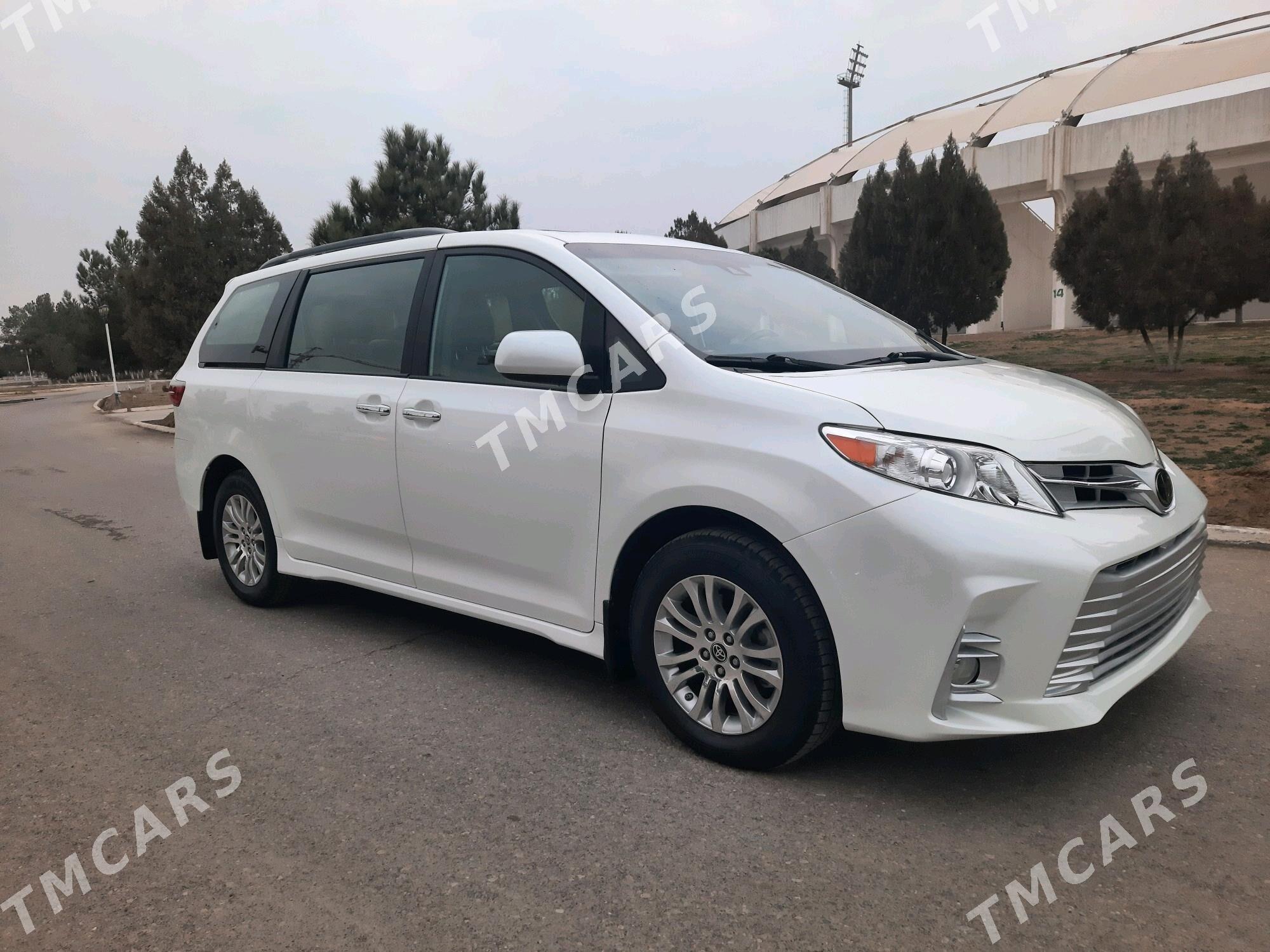 Toyota Sienna 2019 - 420 000 TMT - Мары - img 3