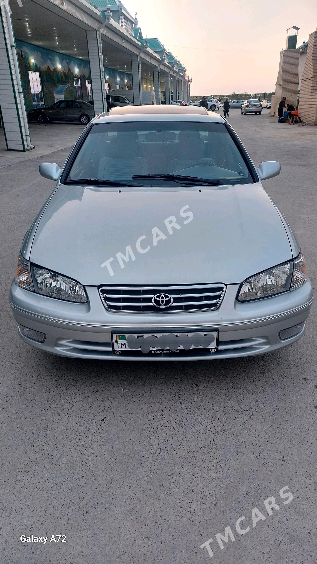 Toyota Camry 2001 - 140 000 TMT - Дянев - img 2