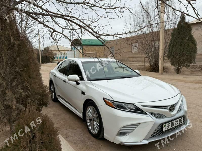 Toyota Camry 2018 - 400 000 TMT - Губадаг - img 2