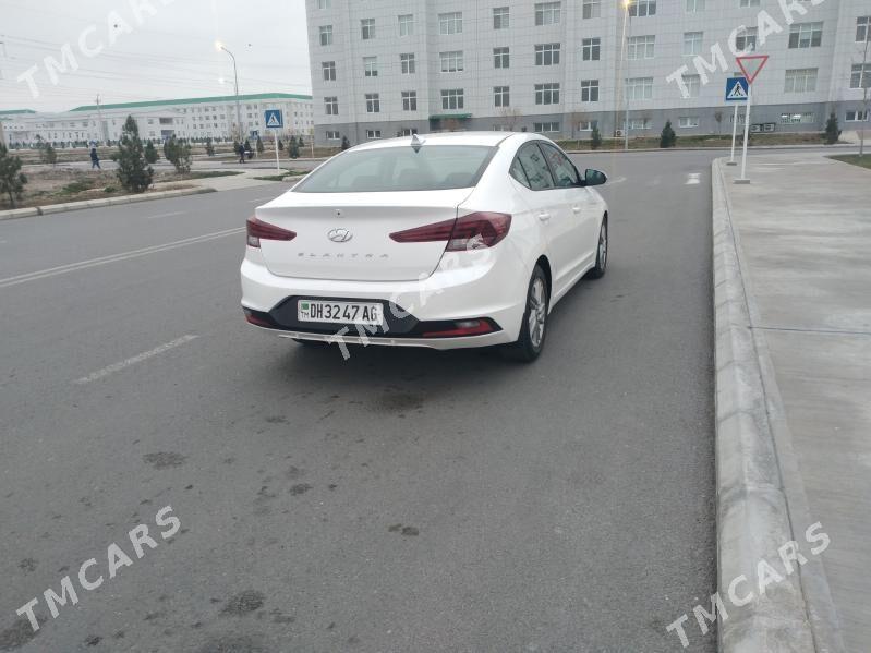 Hyundai Elantra 2019 - 205 000 TMT - Гуртли - img 3