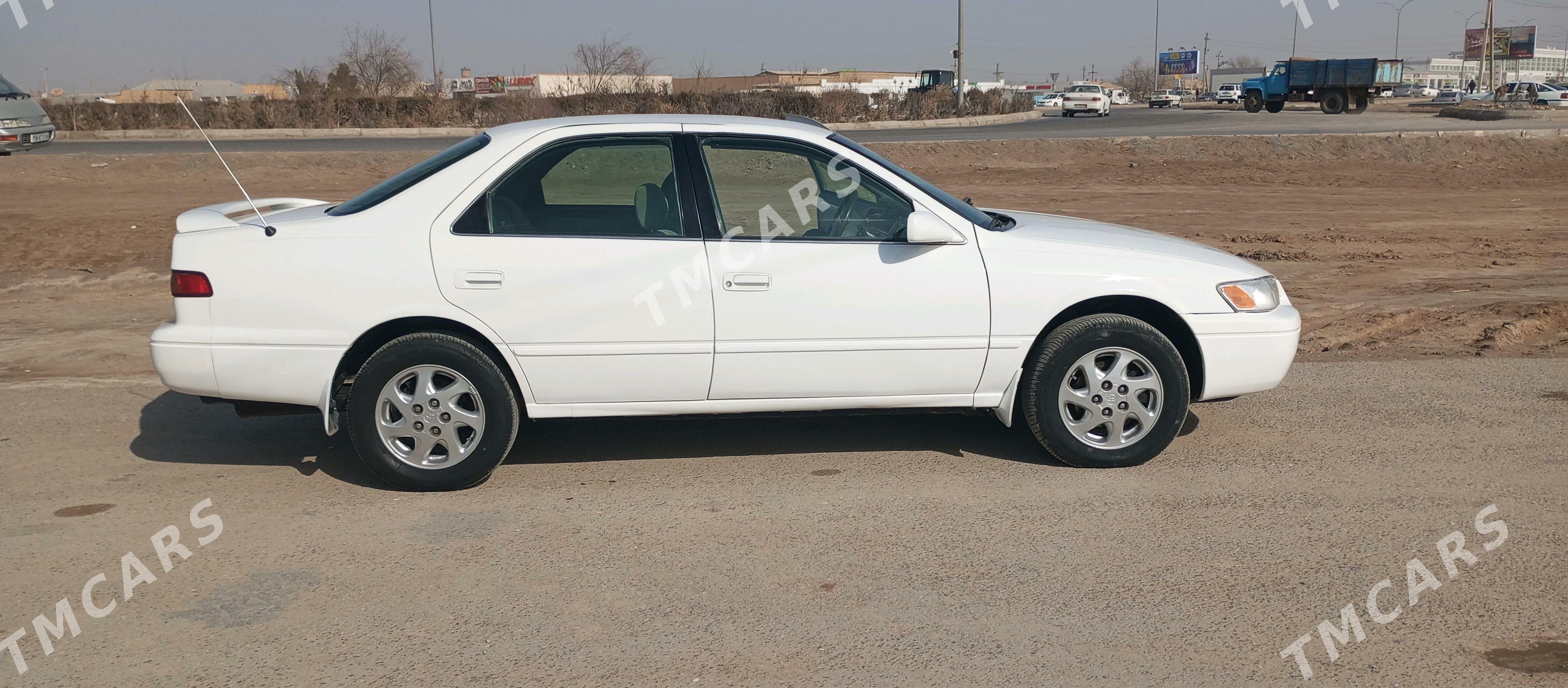 Toyota Camry 1997 - 120 000 TMT - Теджен - img 2