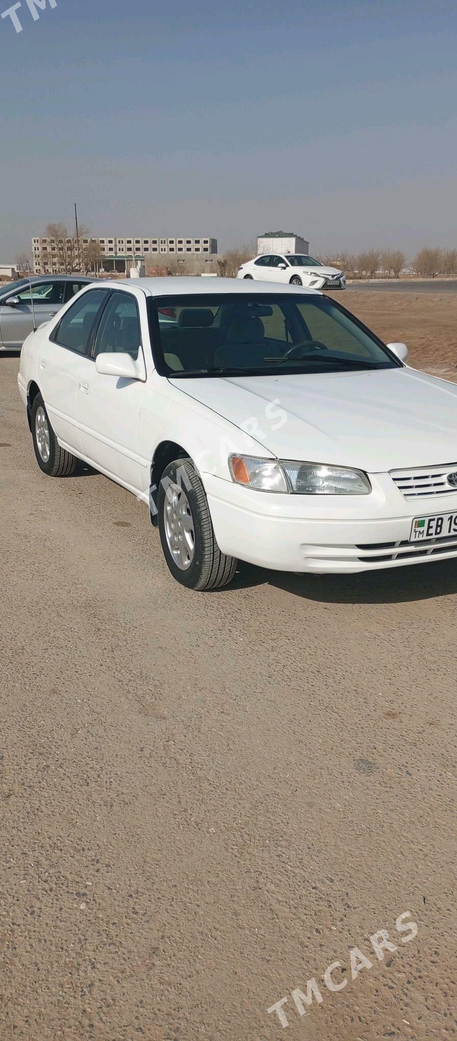 Toyota Camry 1997 - 120 000 TMT - Теджен - img 8