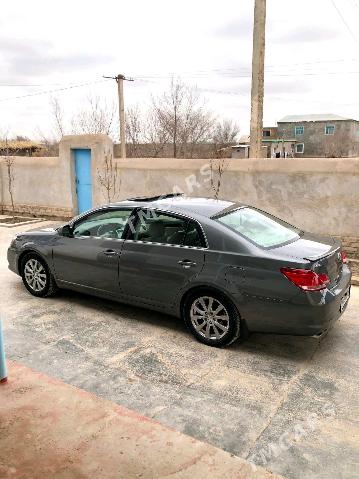 Toyota Avalon 2007 - 170 000 TMT - Gubadag - img 6