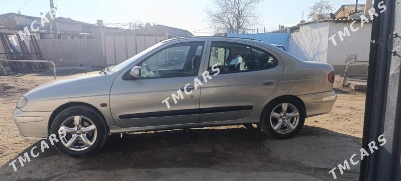 Renault Megane 2 2001 - 52 000 TMT - Теджен - img 3