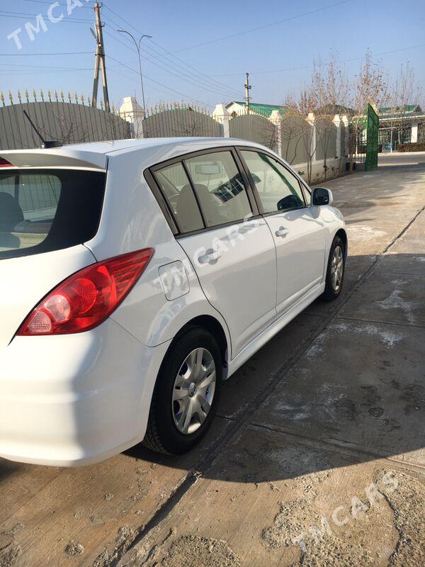 Nissan Versa 2011 - 115 000 TMT - Анев - img 8