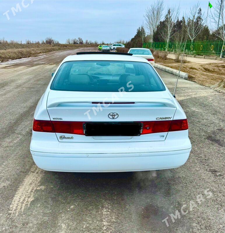 Toyota Camry 2001 - 190 000 TMT - Кёнеургенч - img 2