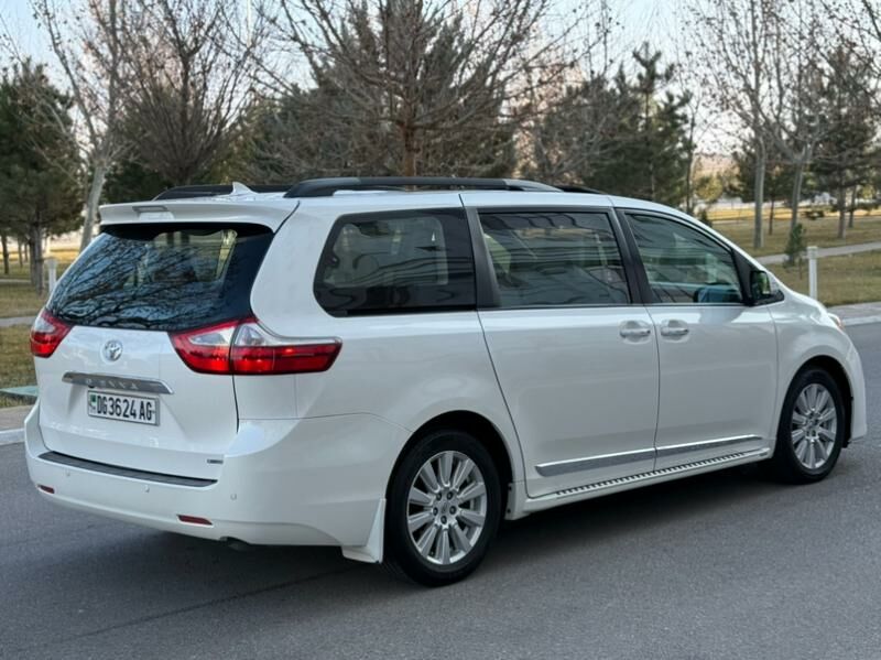 Toyota Sienna 2017 - 440 000 TMT - Гаудан "Б" - img 3