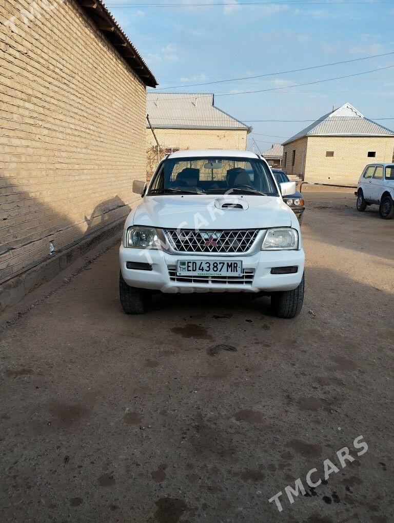 Mitsubishi L200 2004 - 90 000 TMT - Sakarçäge - img 3