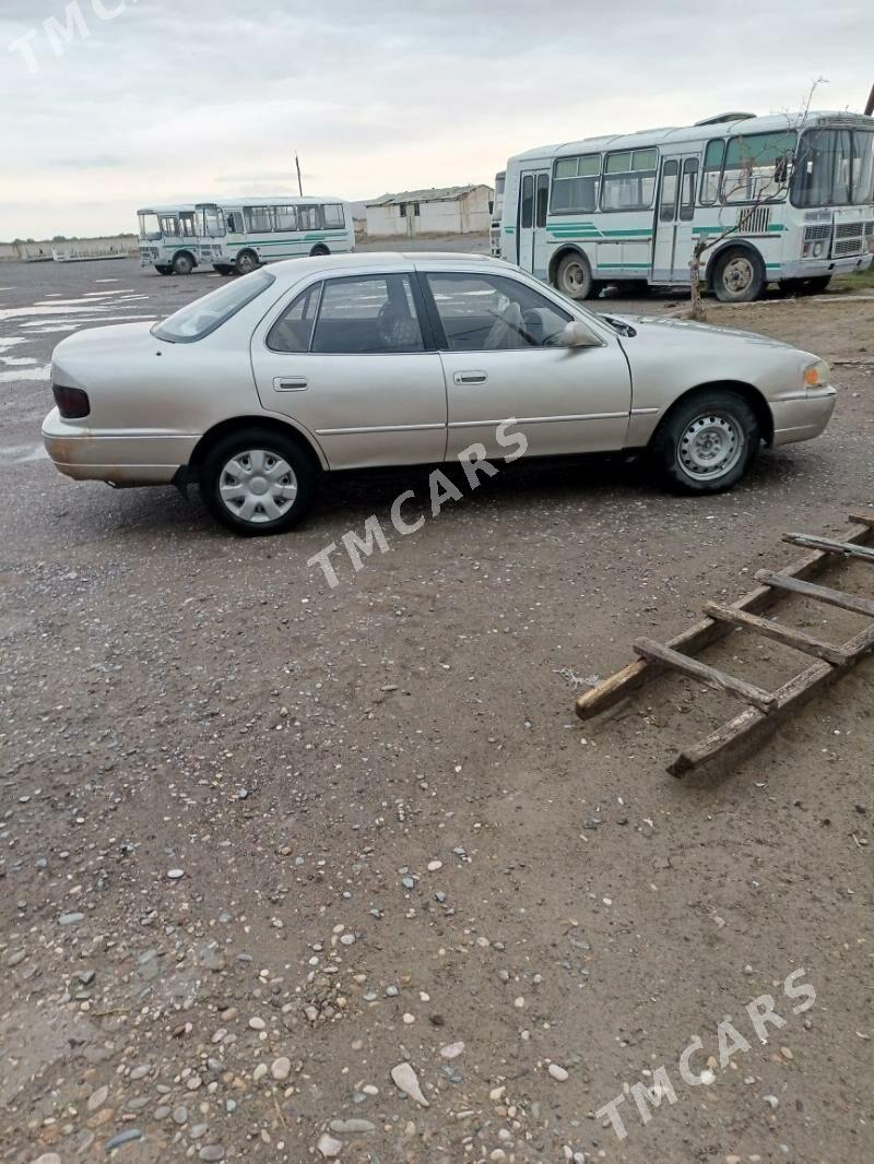 Toyota Camry 1993 - 50 000 TMT - Tagtabazar - img 4