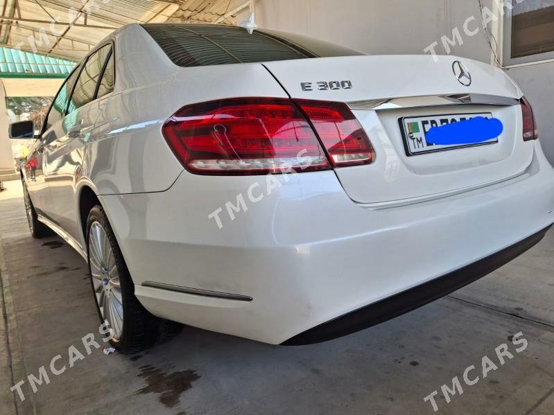 Mercedes-Benz E300 2014 - 380 000 TMT - Бекреве - img 2