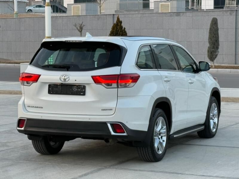 Toyota Highlander 2019 - 550 000 TMT - Aşgabat - img 7