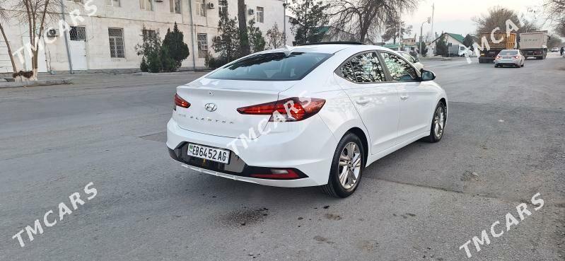 Hyundai Elantra 2019 - 245 000 TMT - Ашхабад - img 4