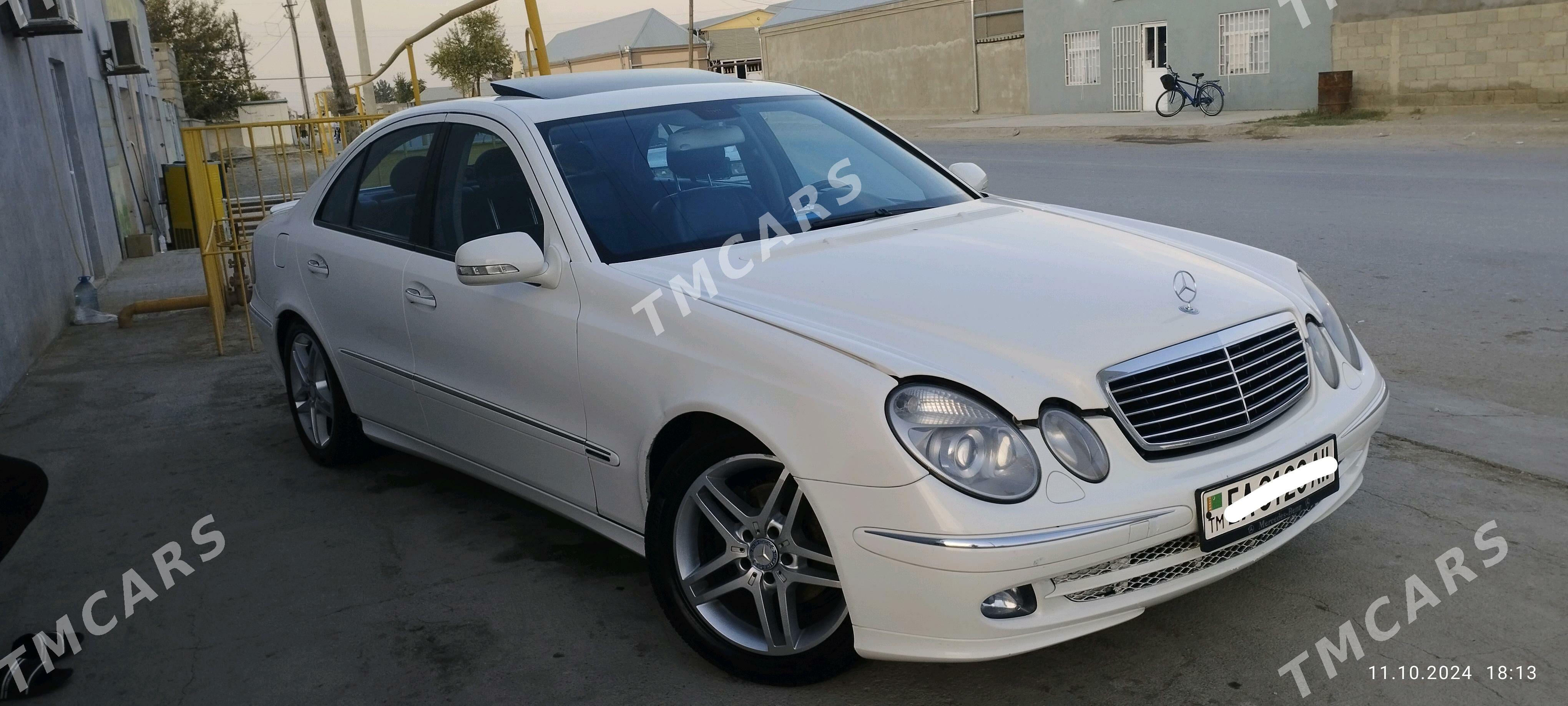 Mercedes-Benz E320 2003 - 125 000 TMT - Bäherden - img 2