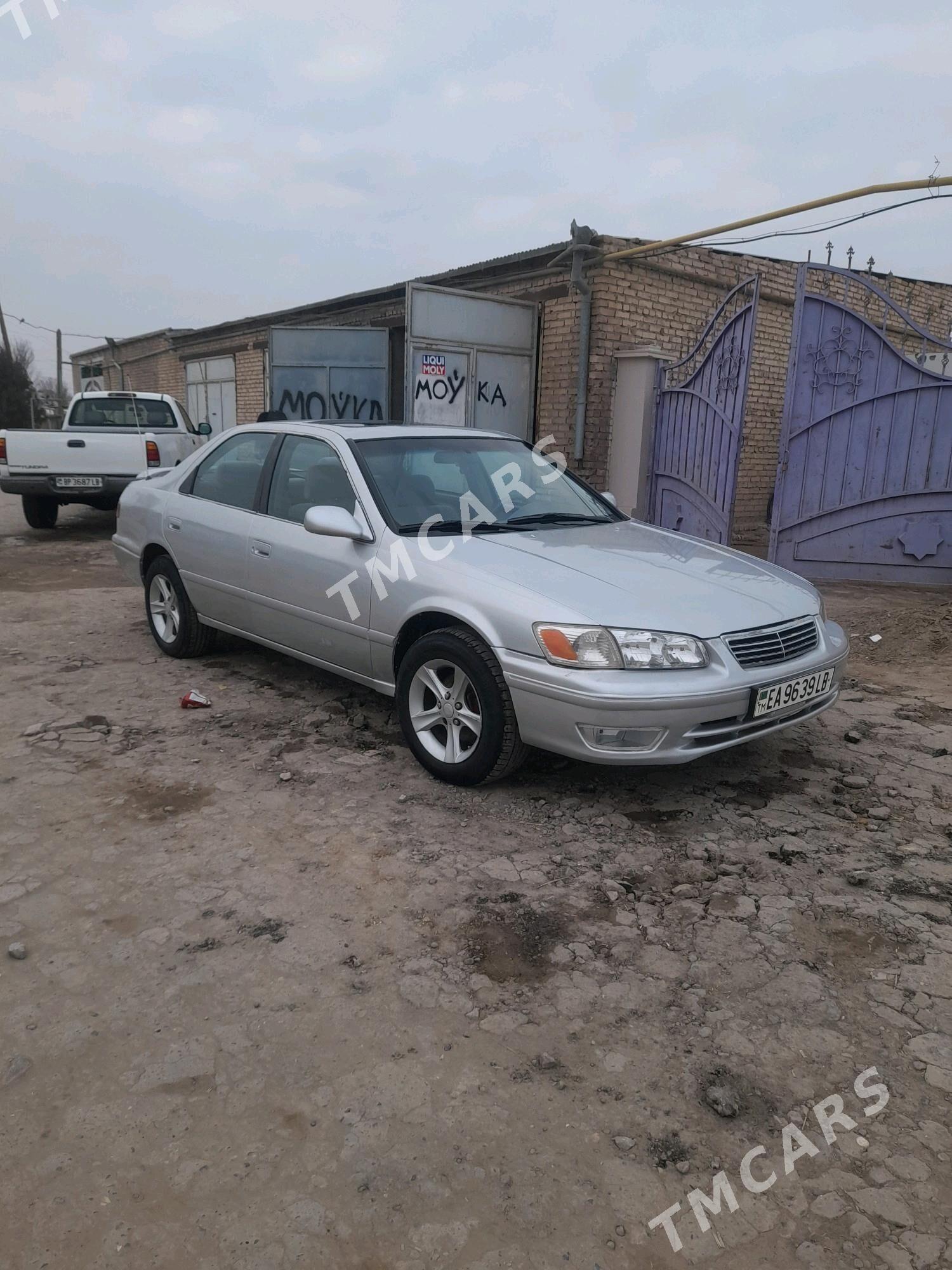 Toyota Camry 1999 - 100 000 TMT - Halaç - img 2