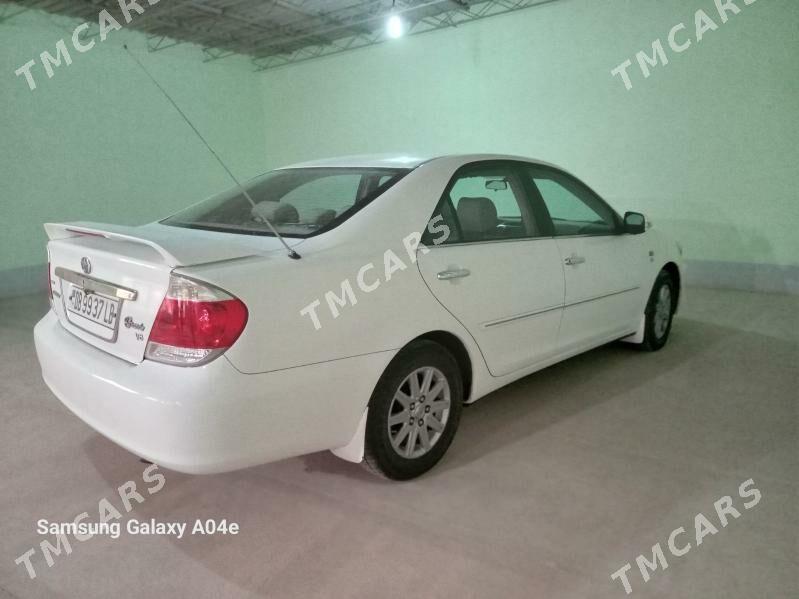 Toyota Camry 2005 - 196 000 TMT - Garabekewül - img 2