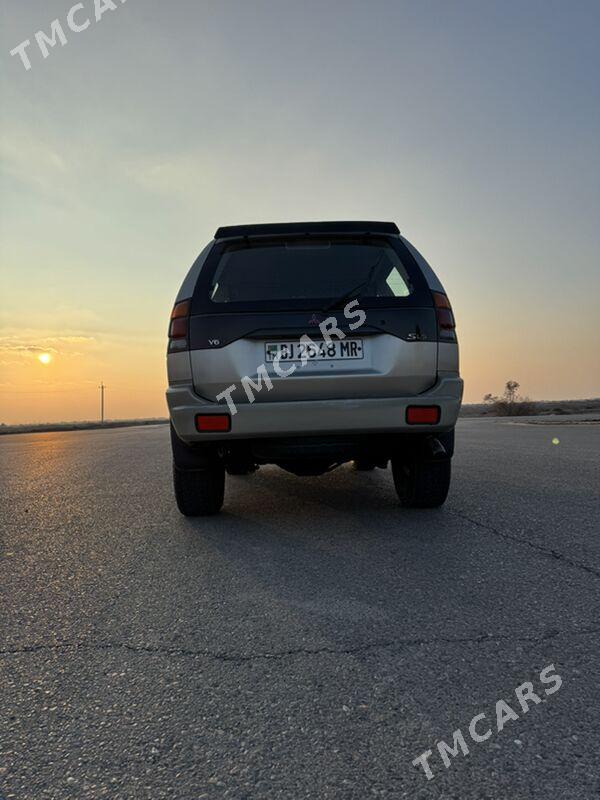 Mitsubishi Pajero 2000 - 100 000 TMT - Байрамали - img 3