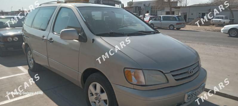 Toyota Sienna 2002 - 140 000 TMT - Байрамали - img 3