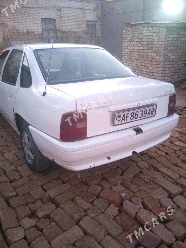 Opel Vectra 1992 - 15 000 TMT - Tejen - img 4