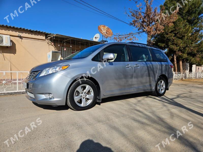 Toyota Sienna 2018 - 350 000 TMT - Ашхабад - img 6