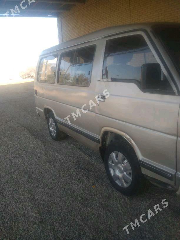 Toyota Hiace 1990 - 40 000 TMT - Mary - img 2