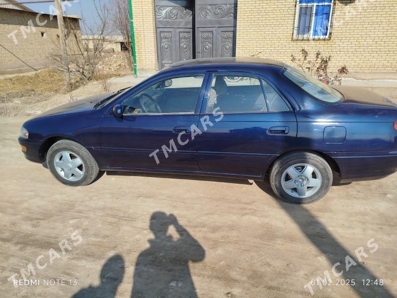 Toyota Carina 1995 - 40 000 TMT - Дянев - img 3