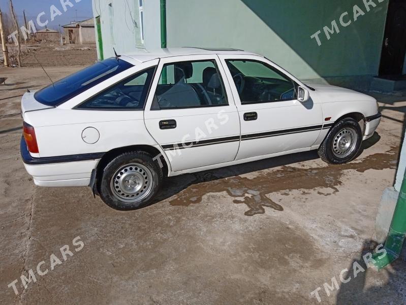 Opel Vectra 1994 - 23 000 TMT - Губадаг - img 2